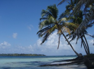 Winterlude Anchored in the Green Islands, San Blas, Panama